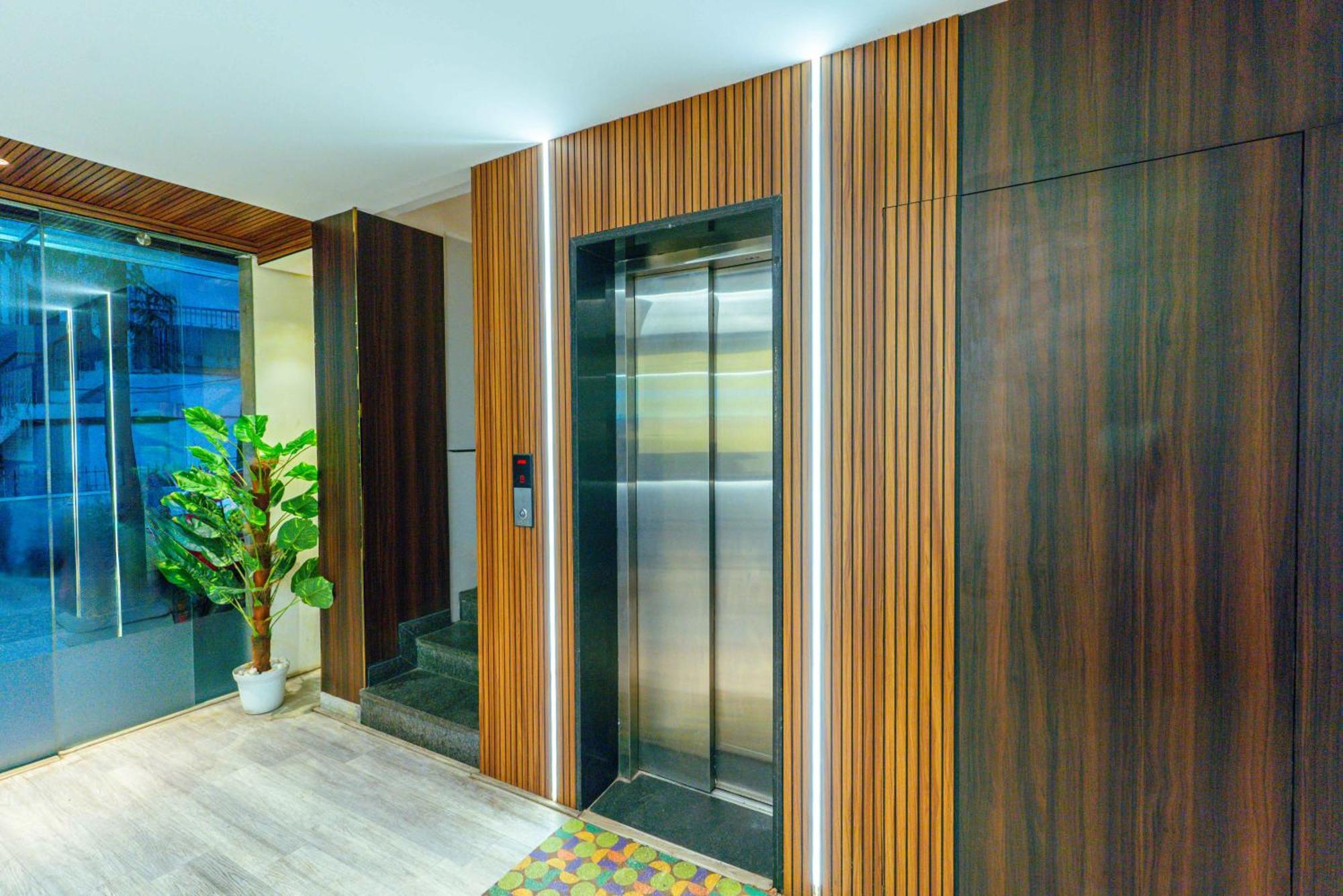 Treebo Trend Tierra Woods Koramangala Hotel Bangalore Bagian luar foto