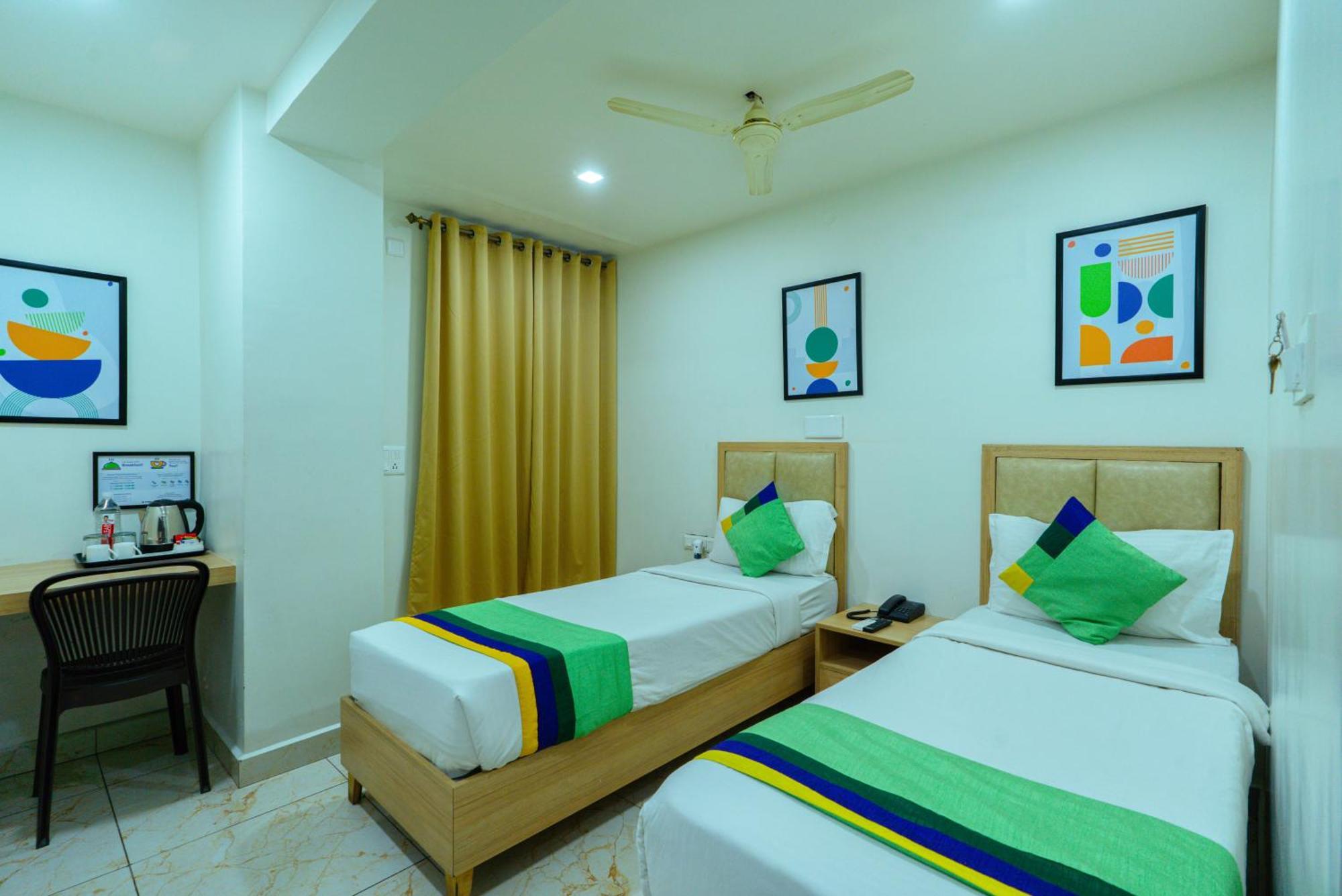 Treebo Trend Tierra Woods Koramangala Hotel Bangalore Bagian luar foto